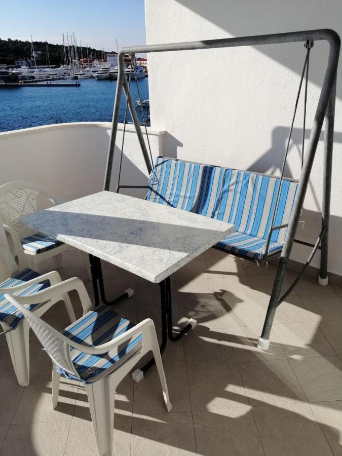 Apartments Marija - By The Sea Rogoznica  Bagian luar foto