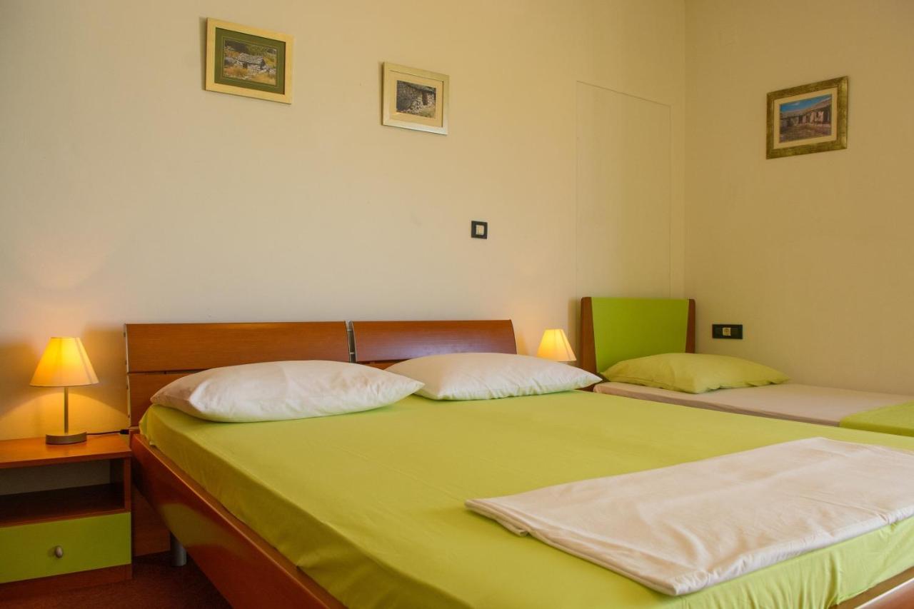 Apartments Marija - By The Sea Rogoznica  Bagian luar foto