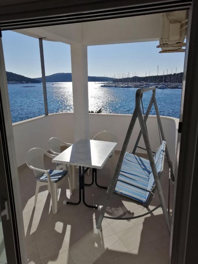 Apartments Marija - By The Sea Rogoznica  Bagian luar foto